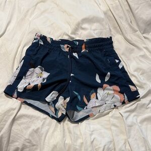 Athleta Navy Floral Women's Athletic Shorts